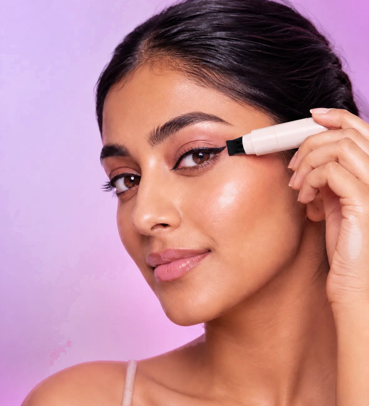 CatEye Master stamp eyeliner — hero