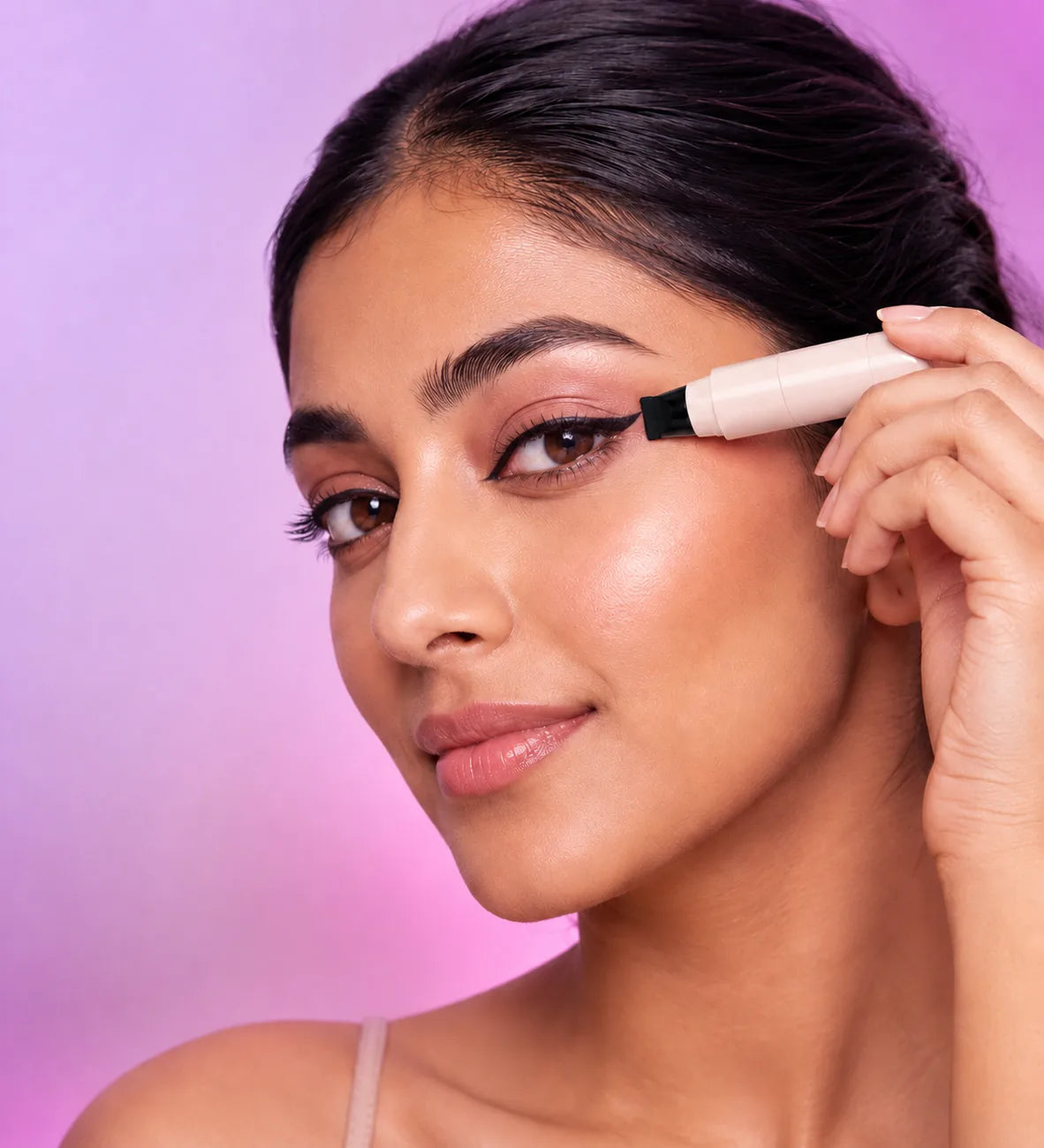 CatEye Master stamp eyeliner — hero